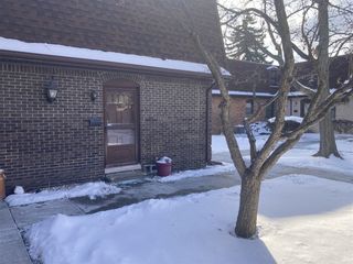 5065 Crooks 49, Royal Oak, MI 48073