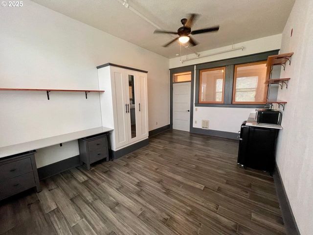 8212 N DENVER Ave, Portland, OR 97217