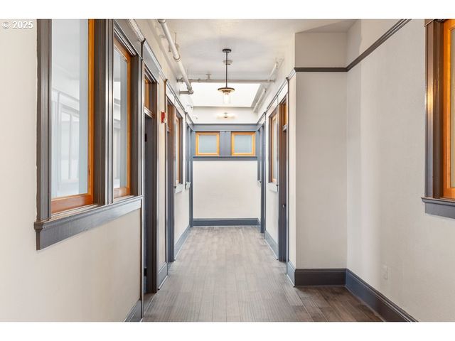 8212 N DENVER Ave, Portland, OR 97217
