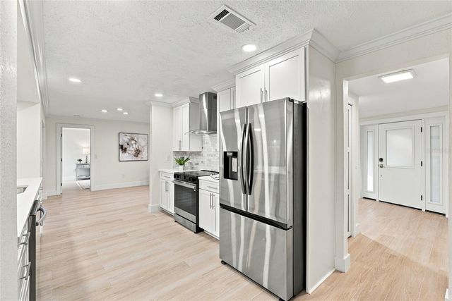 7220 SUNSHINE DRIVE S, St Petersburg, FL 33705