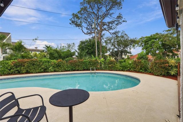 7220 SUNSHINE DRIVE S, St Petersburg, FL 33705