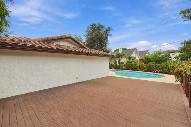 7220 SUNSHINE DRIVE S, St Petersburg, FL 33705