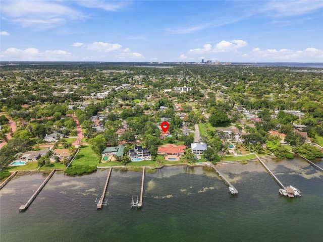 7220 SUNSHINE DRIVE S, St Petersburg, FL 33705