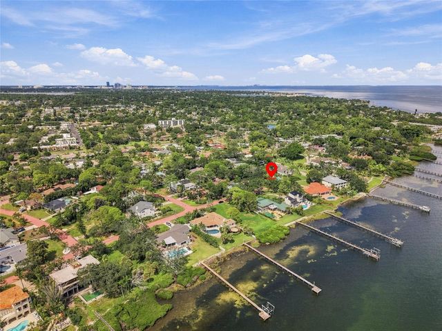 7220 SUNSHINE DRIVE S, St Petersburg, FL 33705