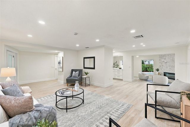 7220 SUNSHINE DRIVE S, St Petersburg, FL 33705
