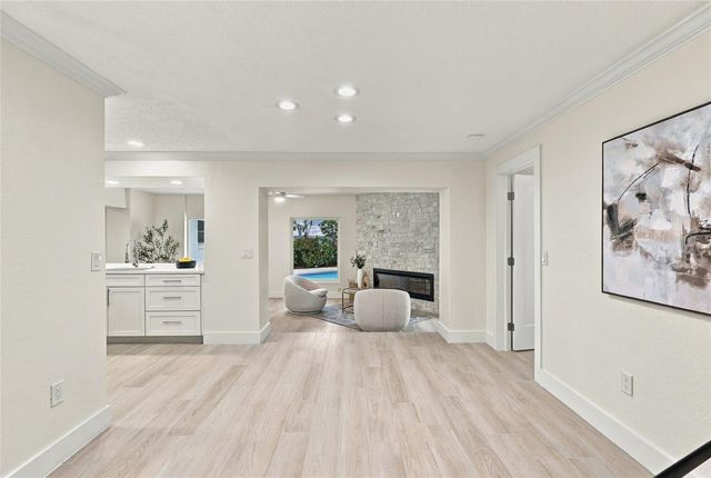 7220 SUNSHINE DRIVE S, St Petersburg, FL 33705