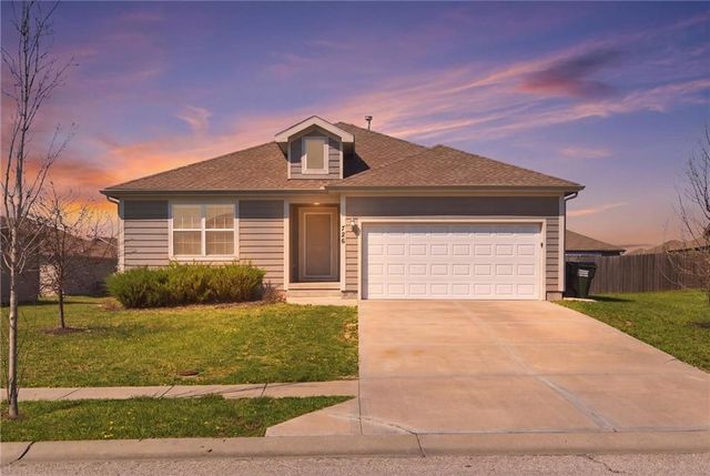 726 S Cypress Street, Gardner, KS 66030