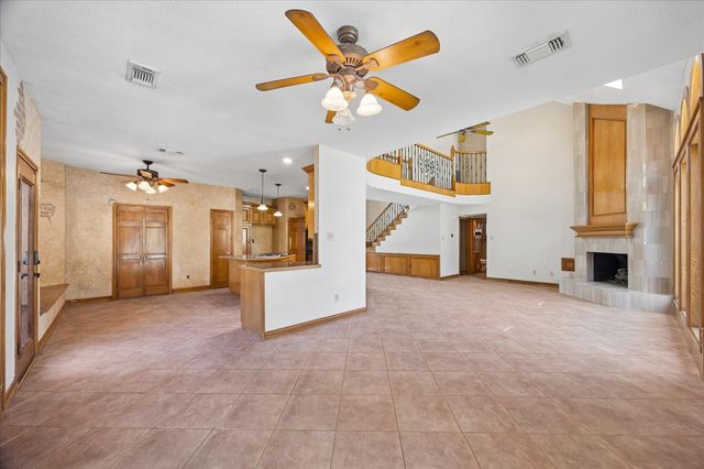 1835 Raintree Circle, Seabrook, TX 77586