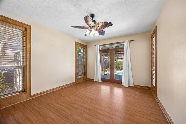 1835 Raintree Circle, Seabrook, TX 77586