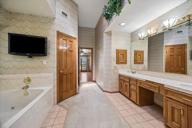 1835 Raintree Circle, Seabrook, TX 77586