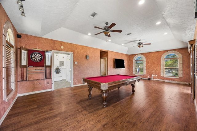 1835 Raintree Circle, Seabrook, TX 77586