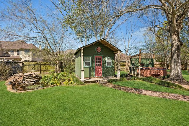 1835 Raintree Circle, Seabrook, TX 77586