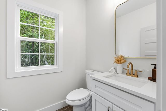 406 Point Road, Westminster, SC 29693