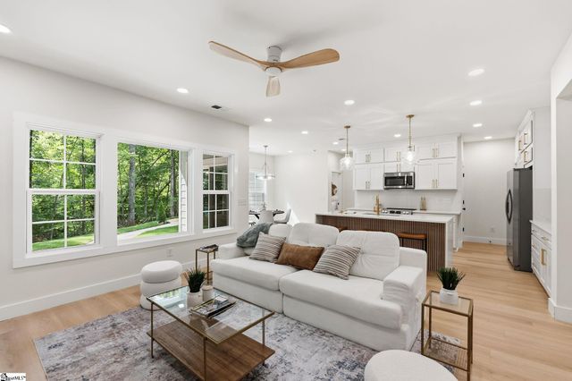 406 Point Road, Westminster, SC 29693