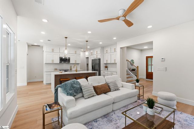 406 Point Road, Westminster, SC 29693