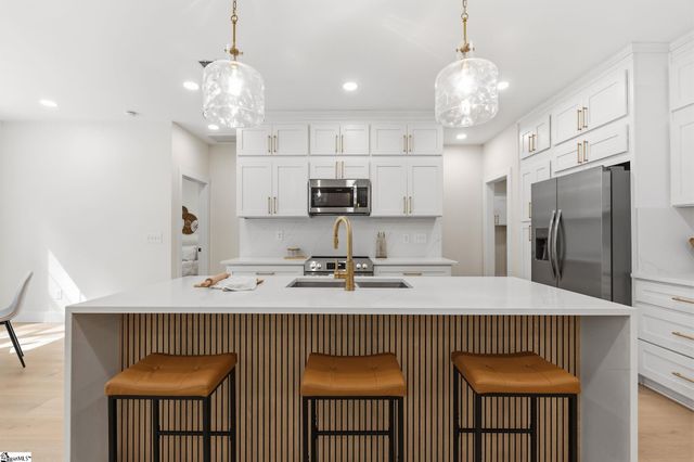 406 Point Road, Westminster, SC 29693