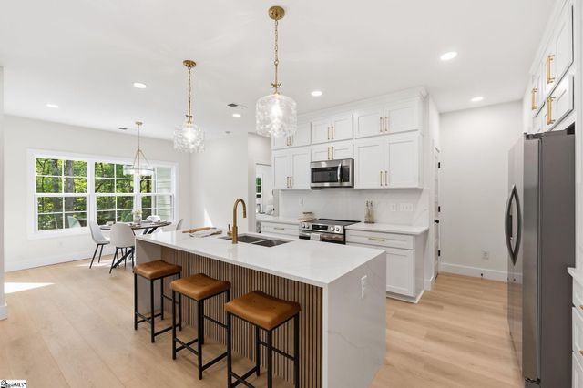 406 Point Road, Westminster, SC 29693
