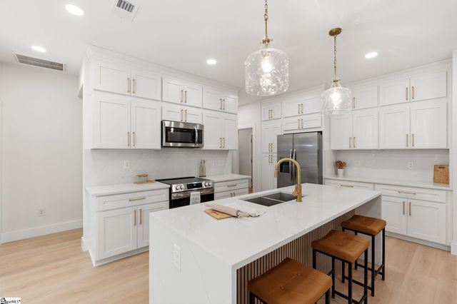 406 Point Road, Westminster, SC 29693