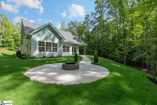 406 Point Road, Westminster, SC 29693