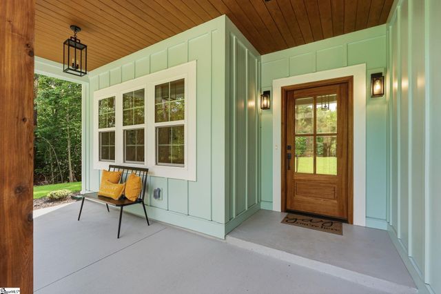 406 Point Road, Westminster, SC 29693