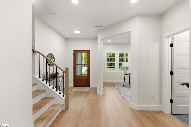 406 Point Road, Westminster, SC 29693