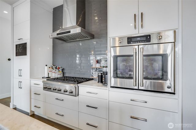 17323 Military Rd S, Seatac, WA 98188