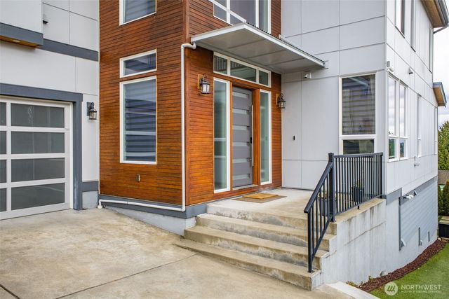 17323 Military Rd S, Seatac, WA 98188