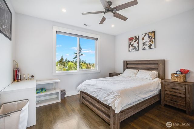 17323 Military Rd S, Seatac, WA 98188