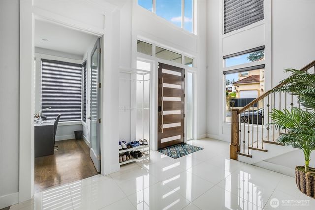 17323 Military Rd S, Seatac, WA 98188