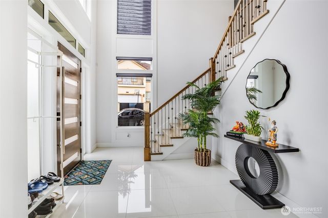 17323 Military Rd S, Seatac, WA 98188