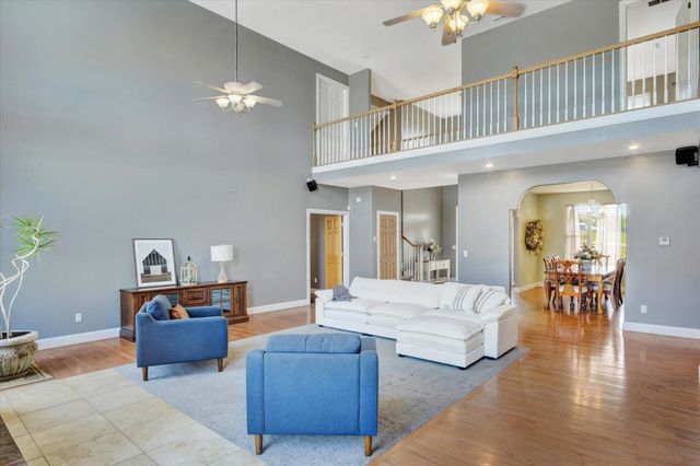 957 E 477th Road, Bolivar, MO 65613