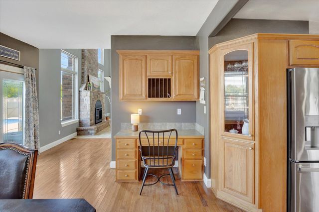 957 E 477th Road, Bolivar, MO 65613