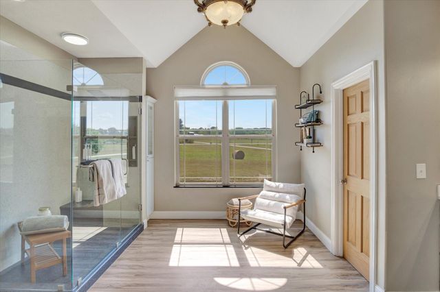 957 E 477th Road, Bolivar, MO 65613