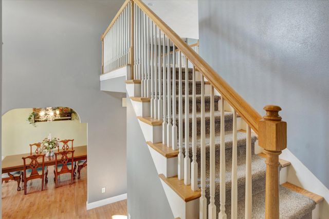 957 E 477th Road, Bolivar, MO 65613