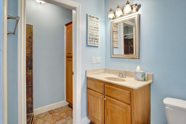 957 E 477th Road, Bolivar, MO 65613