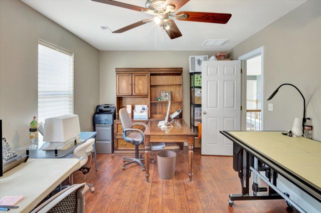 957 E 477th Road, Bolivar, MO 65613