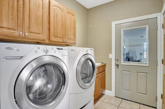 957 E 477th Road, Bolivar, MO 65613