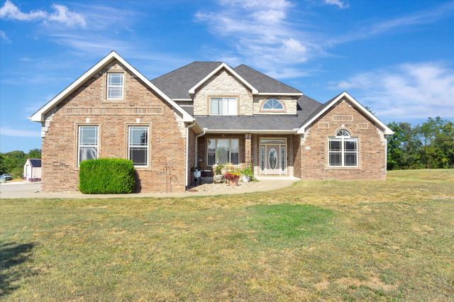 957 E 477th Road, Bolivar, MO 65613