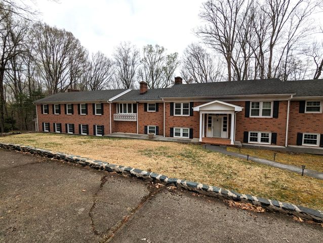 75 Foster ST, Rocky Mount, VA 24151