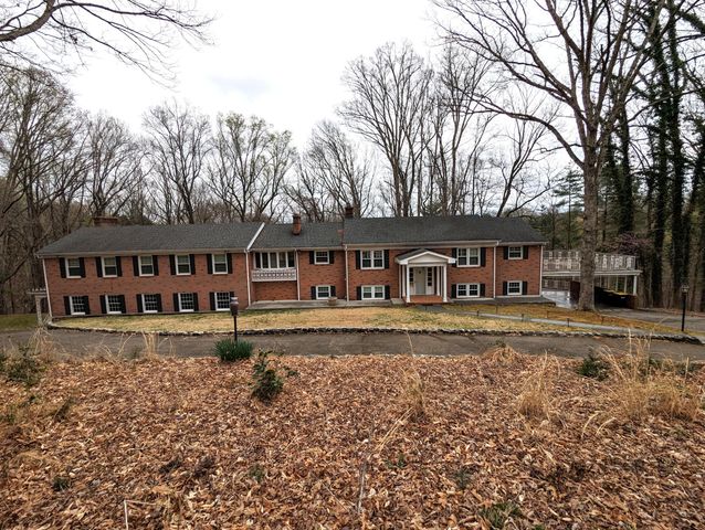 75 Foster ST, Rocky Mount, VA 24151