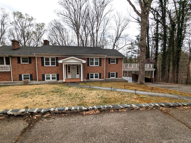 75 Foster ST, Rocky Mount, VA 24151