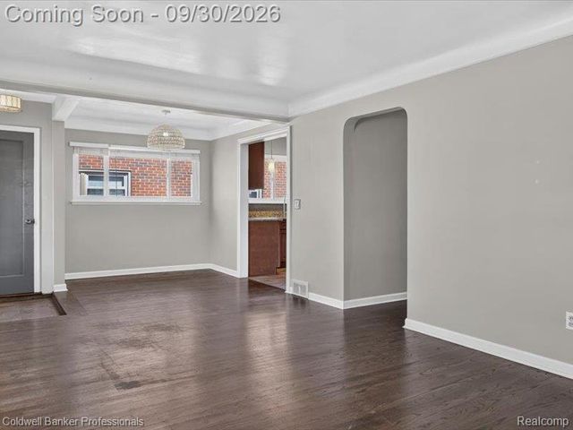 8953 Niver Avenue, Allen Park, MI 48101