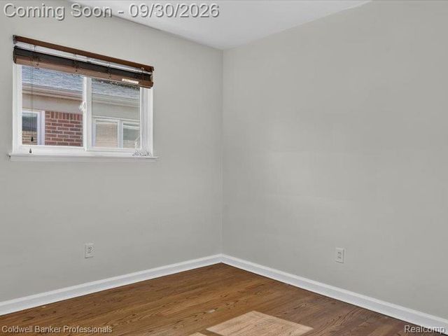 8953 Niver Avenue, Allen Park, MI 48101