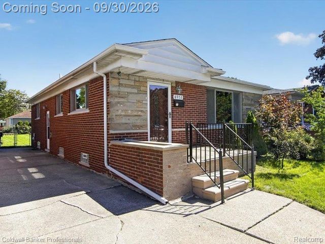 8953 Niver Avenue, Allen Park, MI 48101