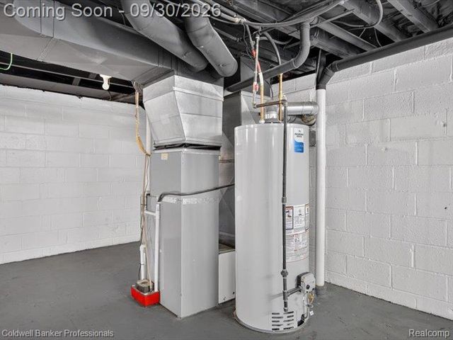 8953 Niver Avenue, Allen Park, MI 48101