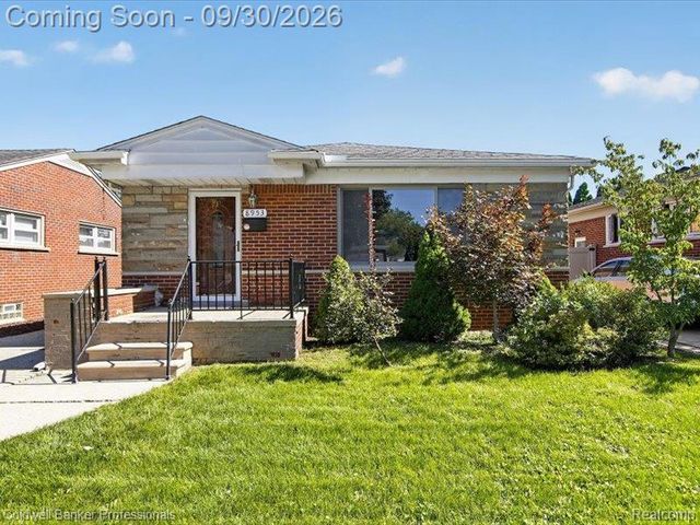 8953 Niver Avenue, Allen Park, MI 48101