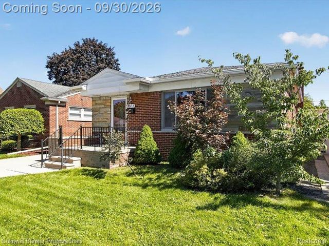 8953 Niver Avenue, Allen Park, MI 48101