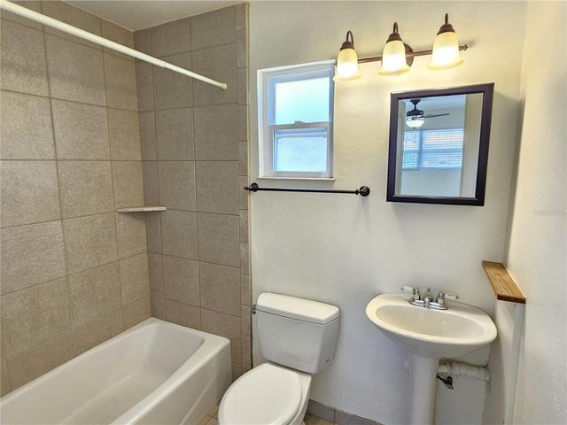 323 PALMETTO ROAD W, Nokomis, FL 34275