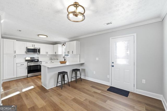 3260 Navajo Circle, Gainesville, GA 30501