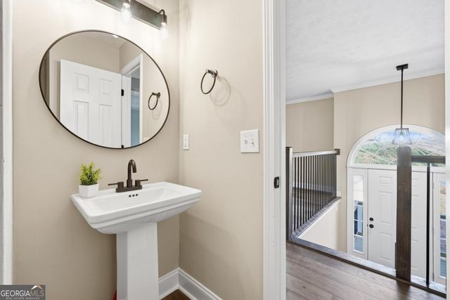 3260 Navajo Circle, Gainesville, GA 30501